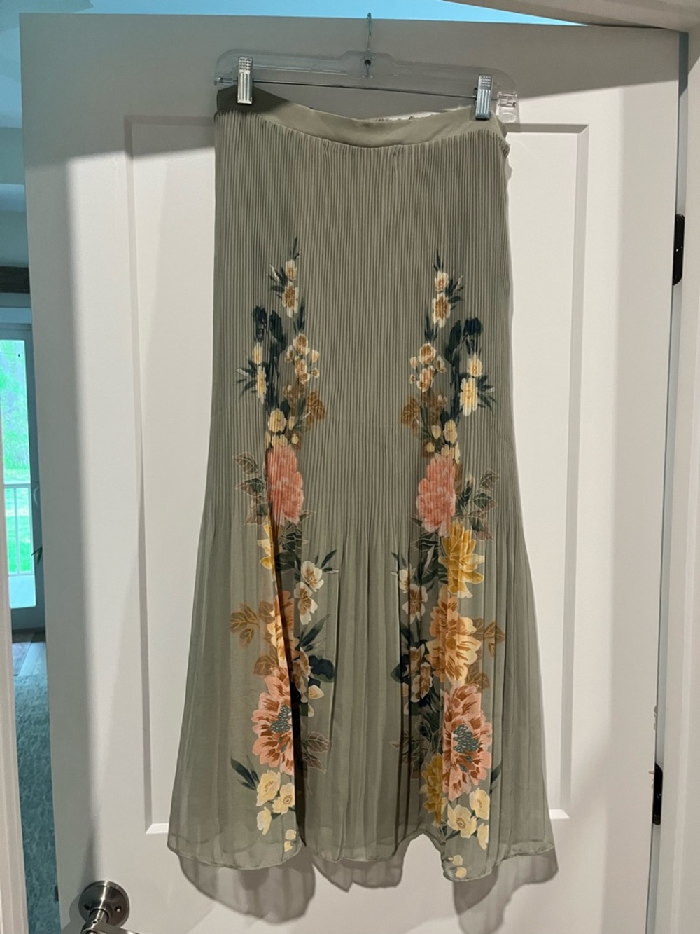 Daniel Rainn Naomi Pleated Midi Skirt Olive Floral NWT Size M
